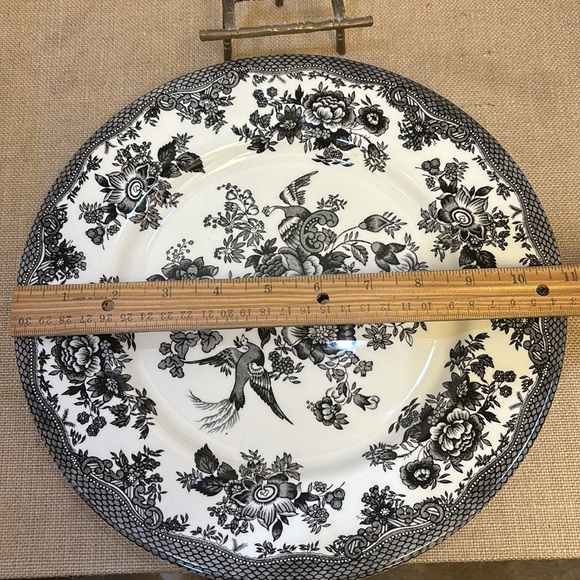 Pair of Royal Stafford Toile Dinner Plates - Picture 7 of 7